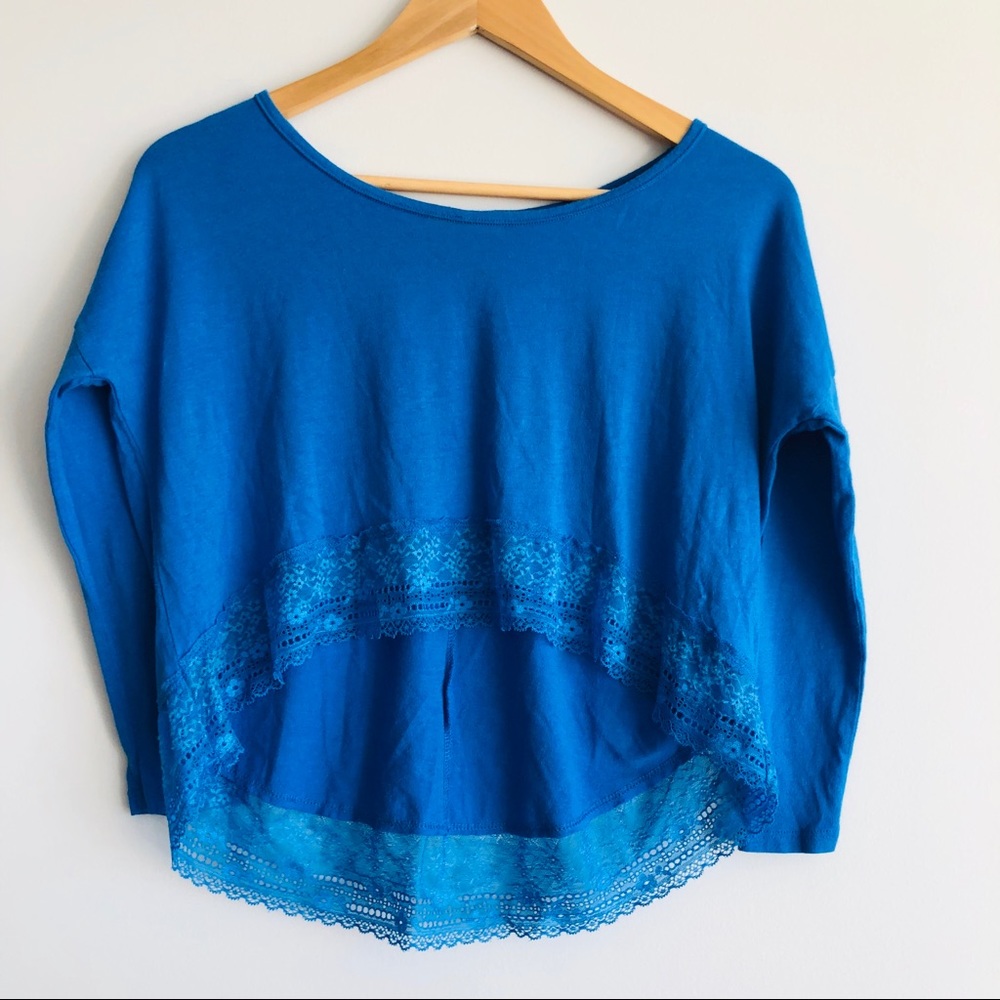 Abercrombie | Loose Blue Crop Top with Lace Detail